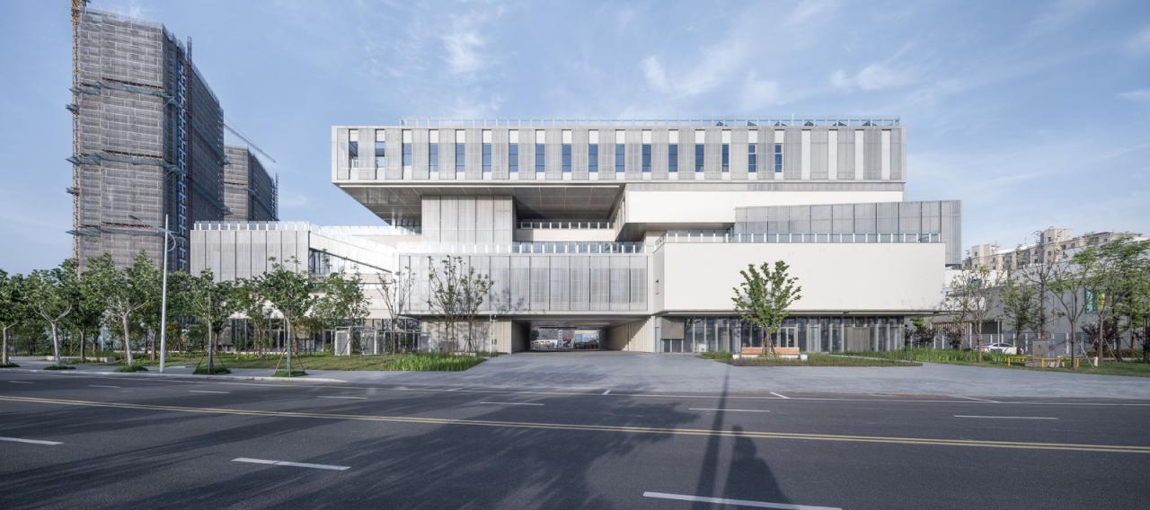 BIM建筑|靖江滨江新城长阳邻里中心 / 南大建筑钟华颖工作室 BIM建筑|靖江滨江新城长阳邻里中心 / 南大建筑钟华颖工作室