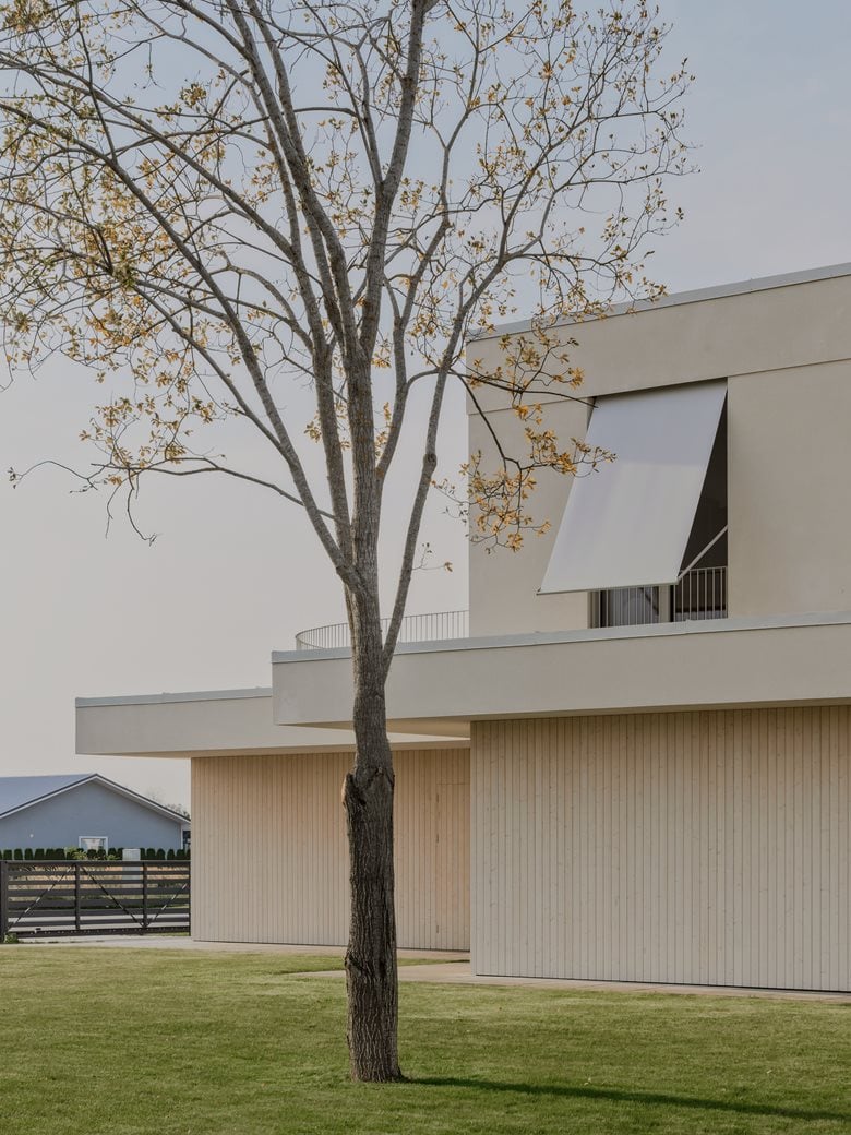 白桦林花园中的节能美学细节之处见匠心的度假屋设计 白桦林花园中的节能美学细节之处见匠心的度假屋设计