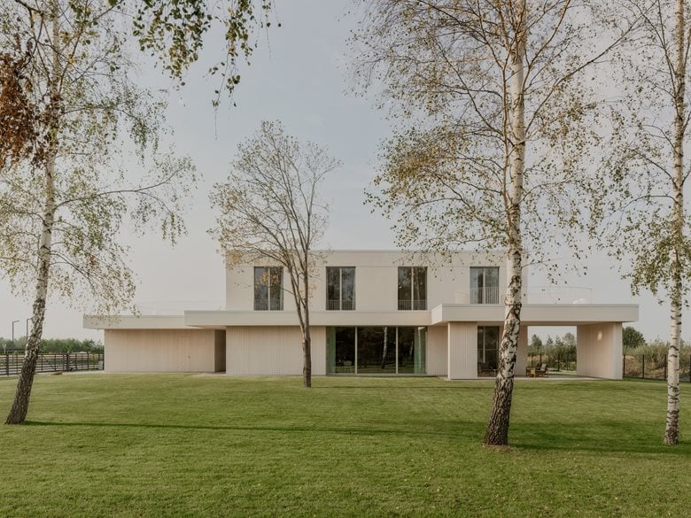 白桦林花园中的节能美学细节之处见匠心的度假屋设计 白桦林花园中的节能美学细节之处见匠心的度假屋设计