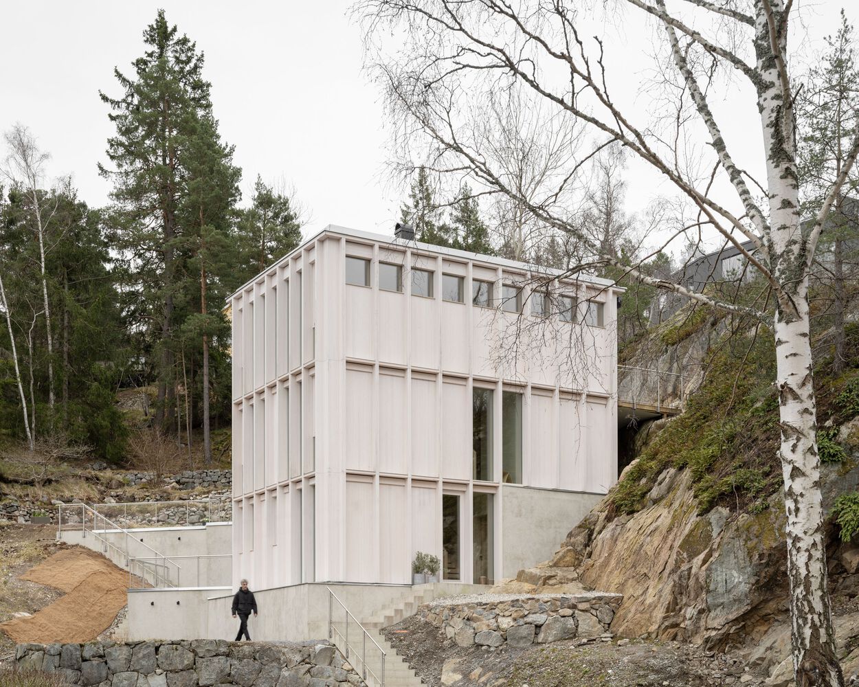 海峡边建筑奇迹挑战地形打造绝美视野的木质别墅设计 海峡边建筑奇迹挑战地形打造绝美视野的木质别墅设计